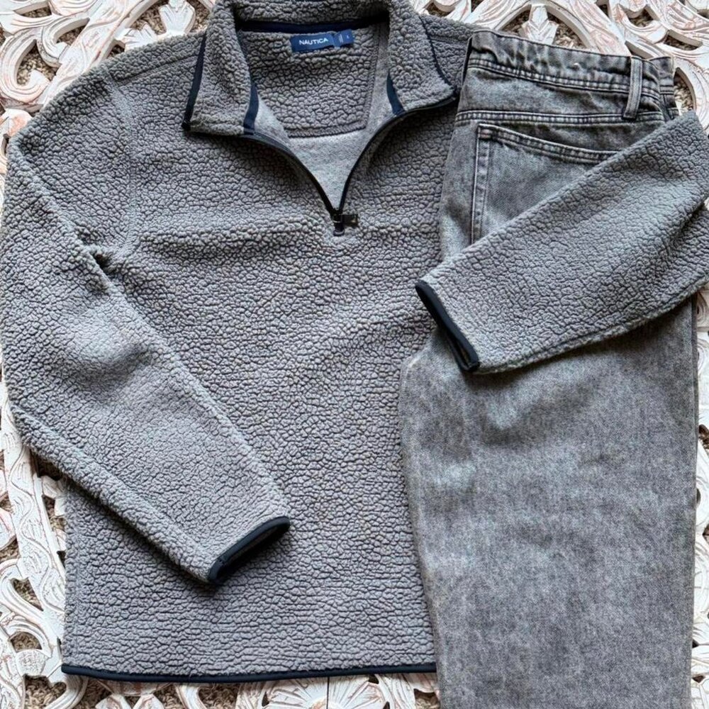 This Nautica Men’s 1/4-Zip Sherpa Pullover